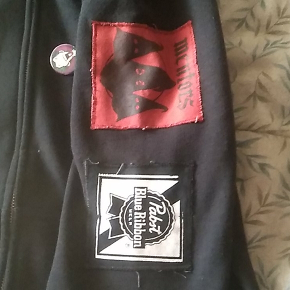 Jacky Poop - Picture 2 of 6